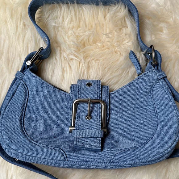 Osoi
decorative-buckle shoulder bag - Picture 5 of 10